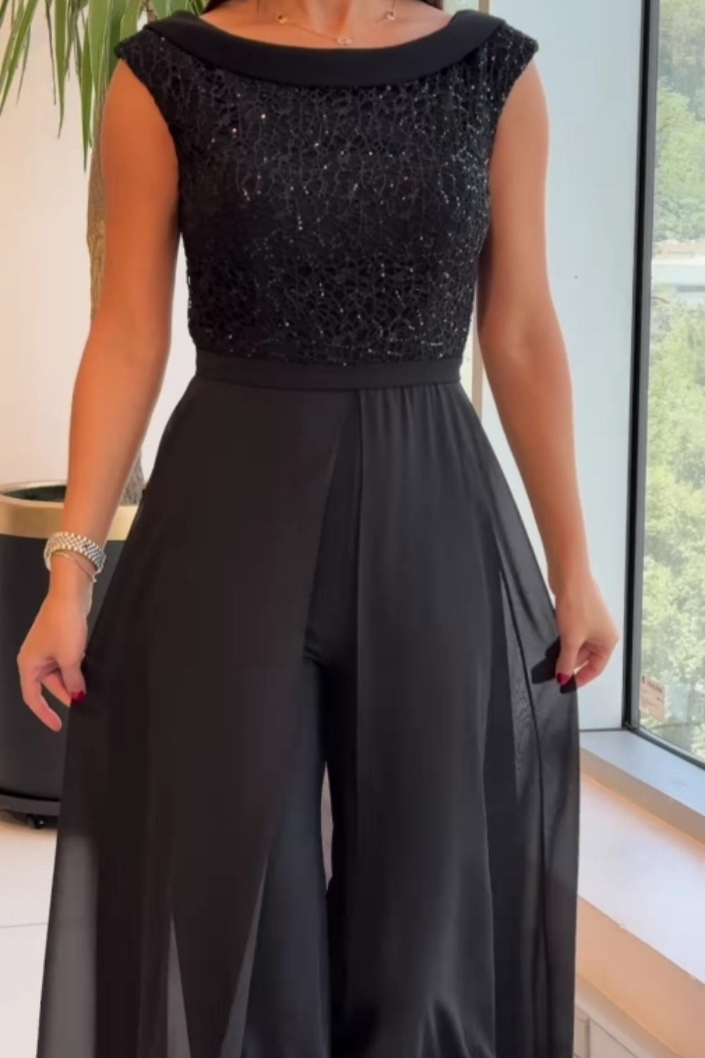 Frances | Stylish Sleeveless Jumpsuit