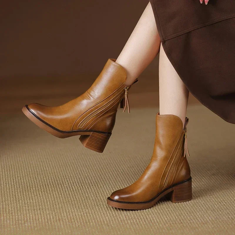 Cynthia | Elegant Boots in brown