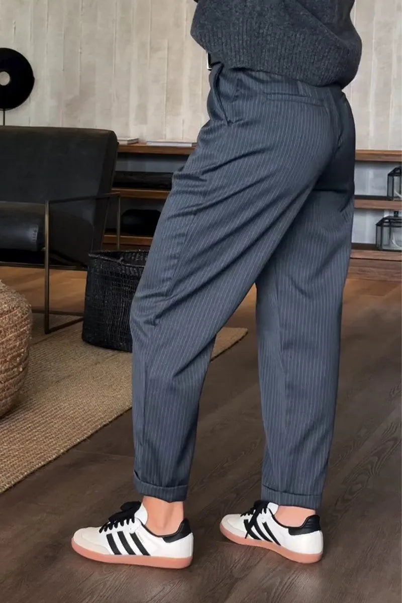 Jean | Elegant Figure-Flattering Striped Pants